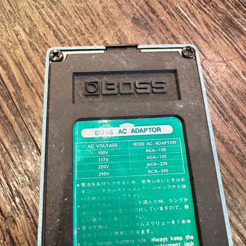 boss ce-3 guitar effector interior details