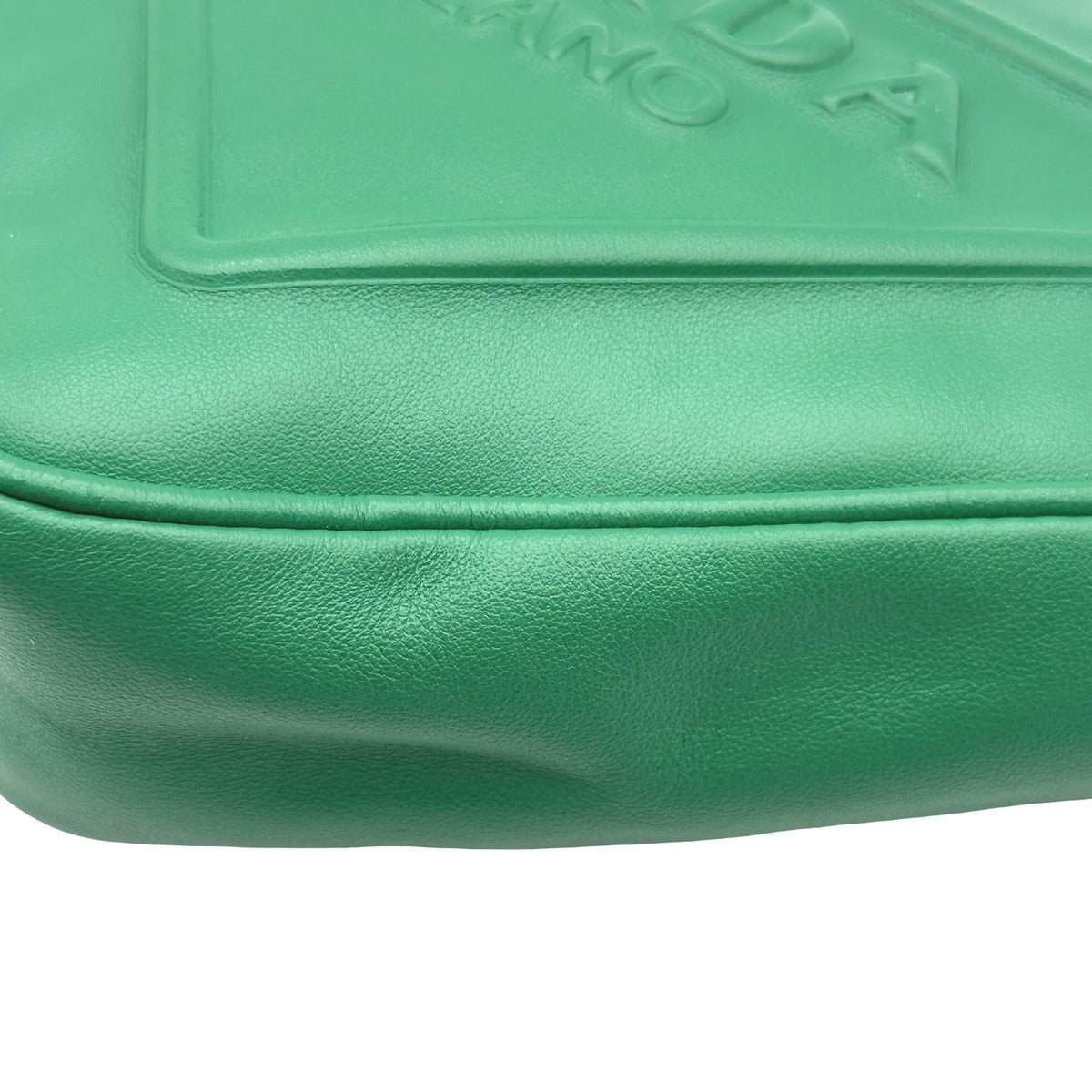 prada 2ne054 pouch / clutch interior details