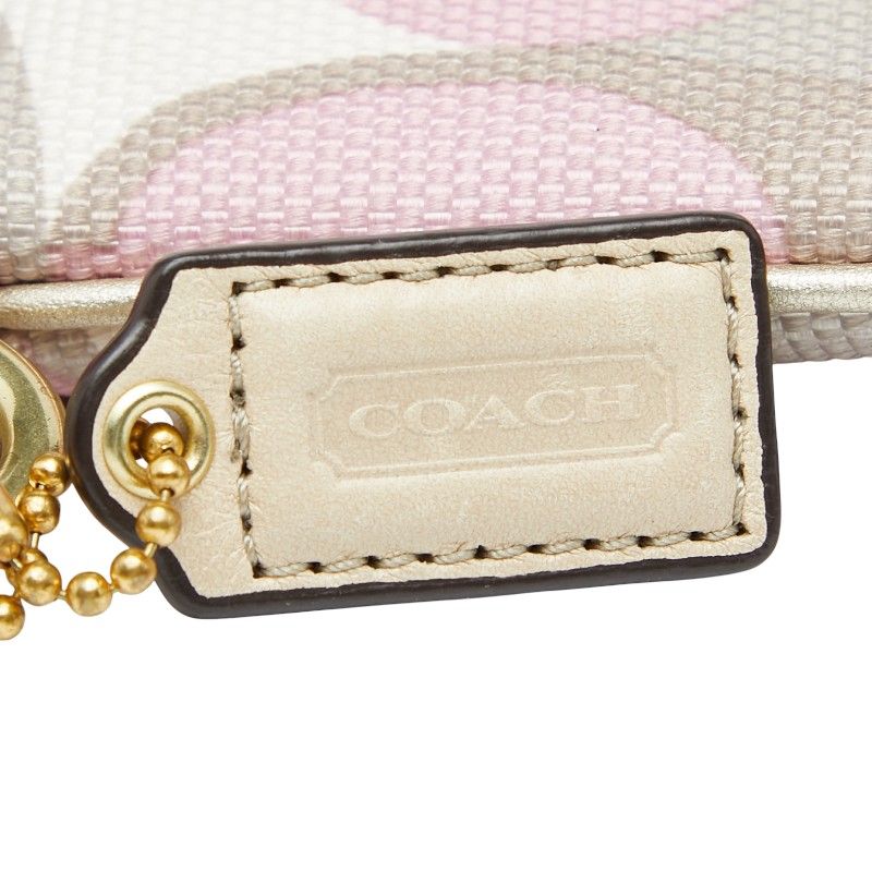 coach beige pouch / clutch functional details