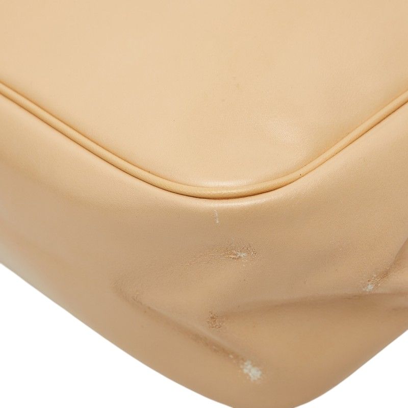 longchamp beige handbag side view