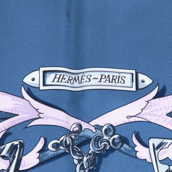 hermes scarf rear view