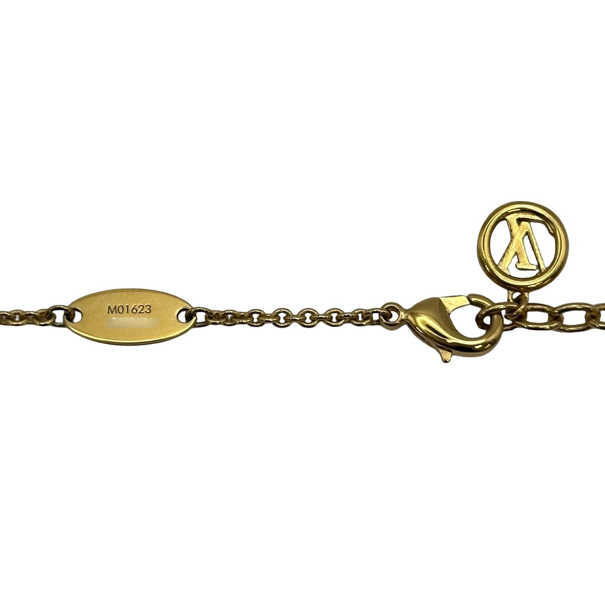 louis vuitton necklace accessories included