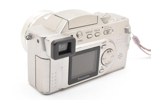 panasonic compact digital camera markings and labels