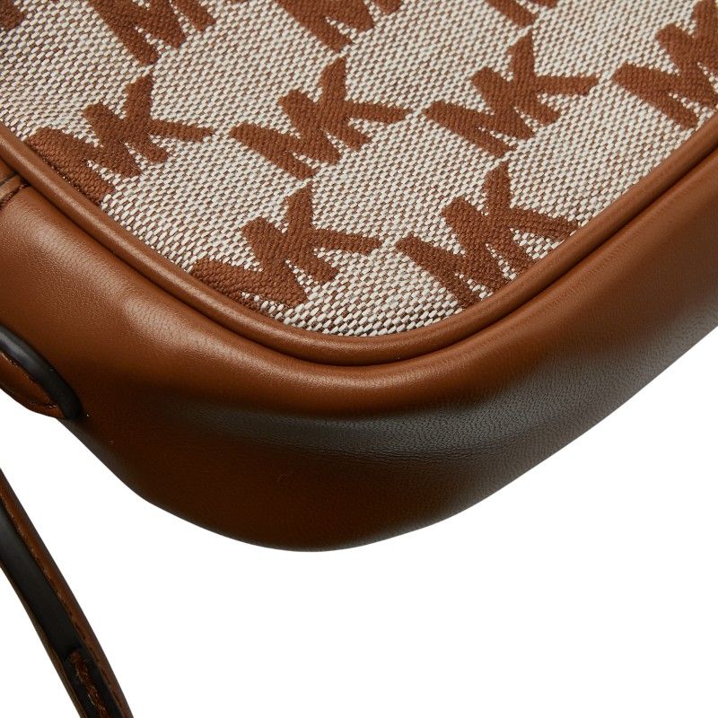 shoulder bag interior details