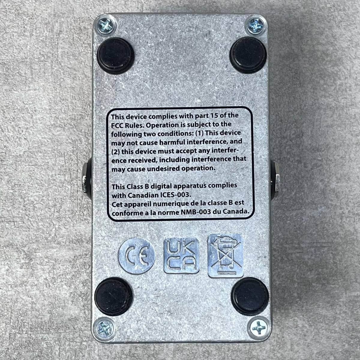 guitar effector interior details