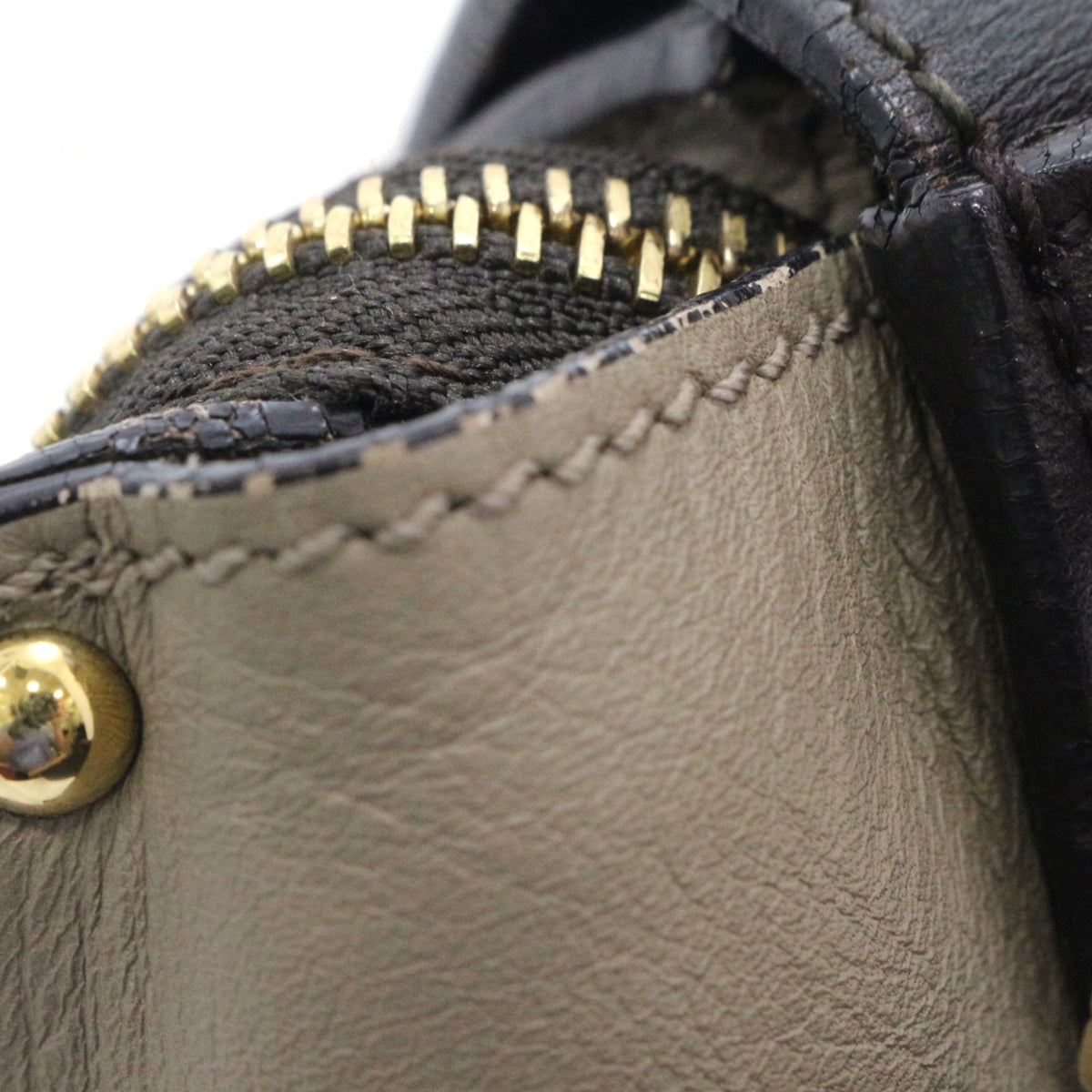 salvatore ferragamo grey shoulder bag markings and labels