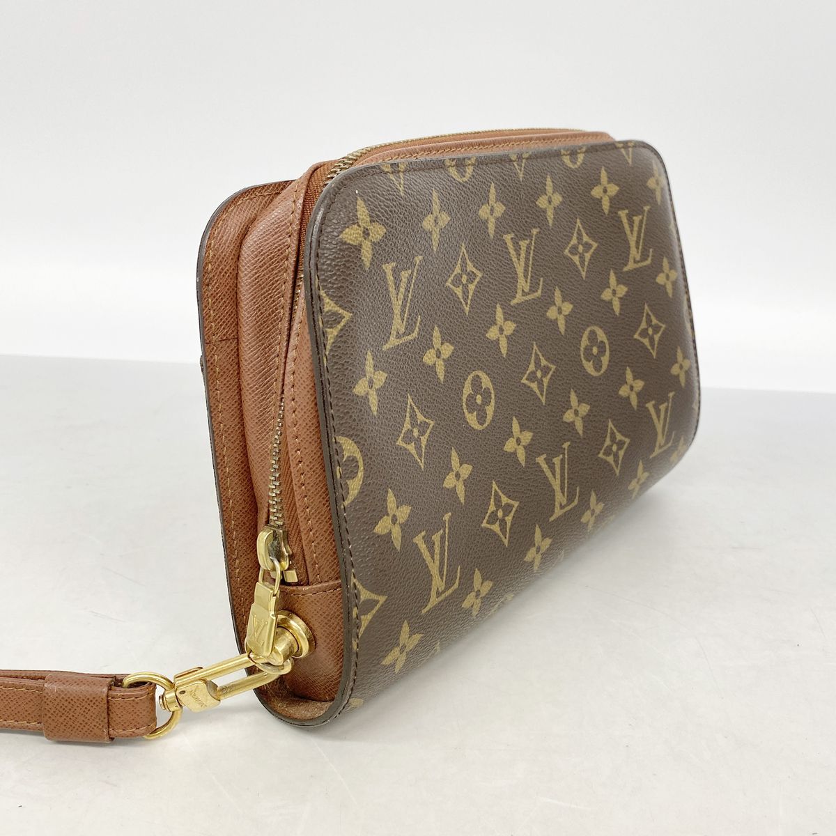 louis vuitton m51790 pouch / clutch front view