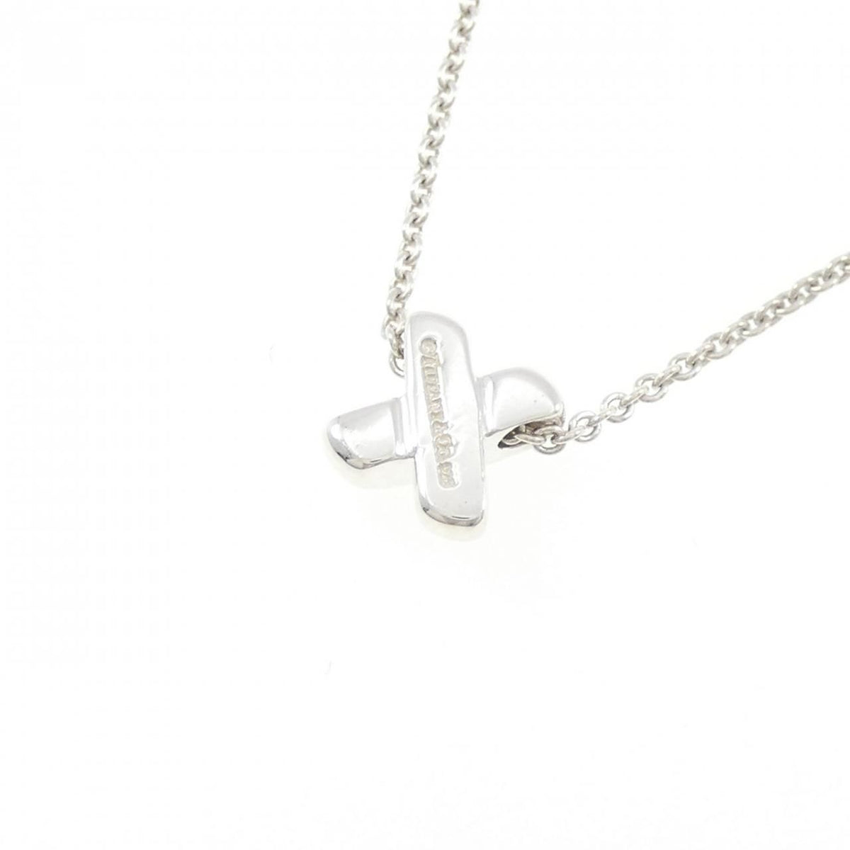 tiffany necklace side view
