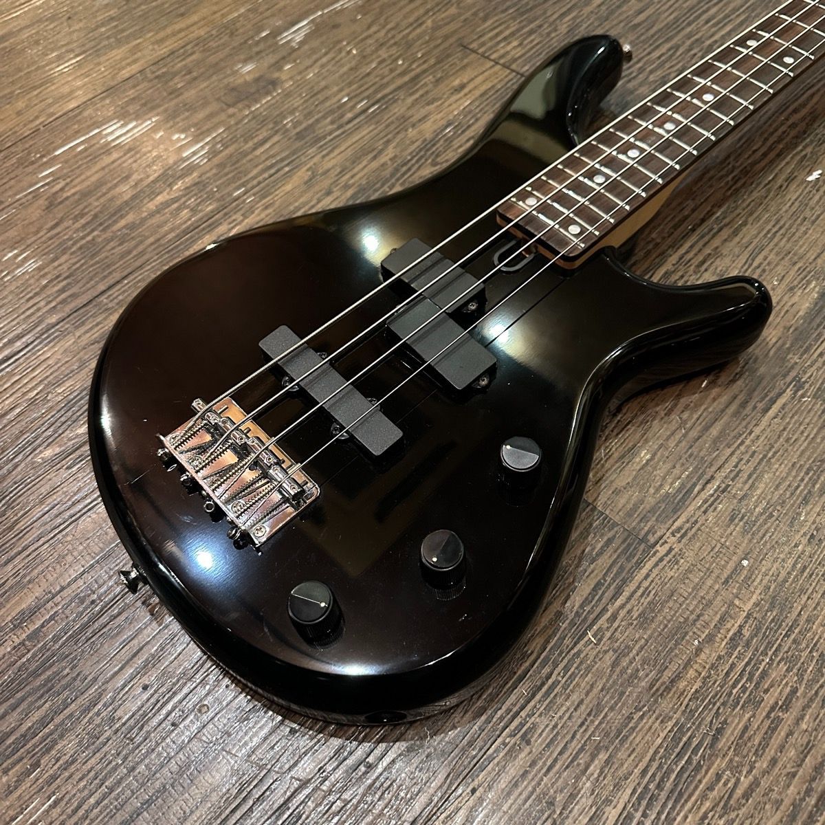 Yamaha MB-40 Bass Guitar