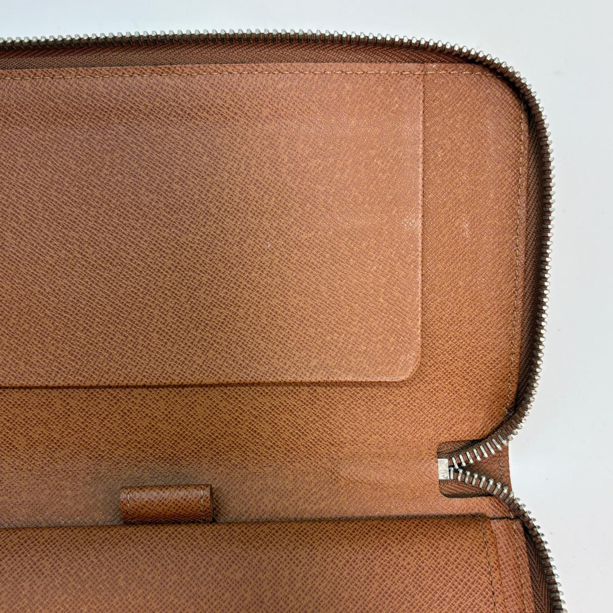 louis vuitton m63851 wallet markings and labels