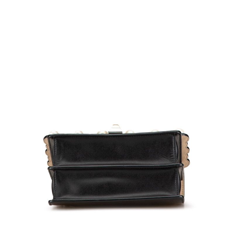 fendi 8m0381 shoulder bag rear view