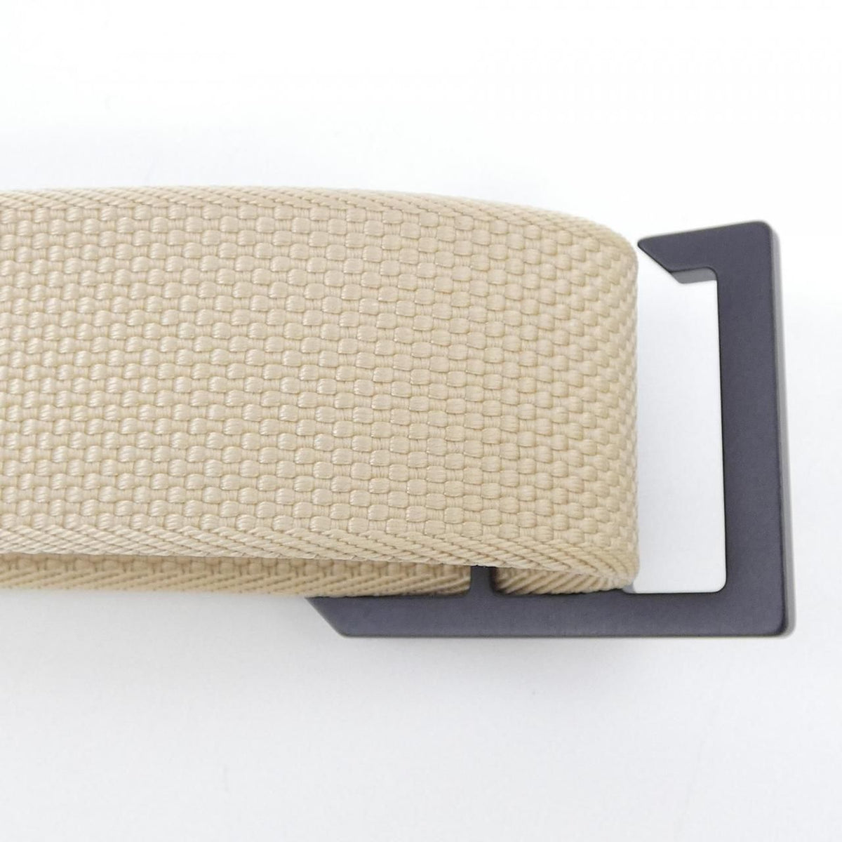 hermes beige belt rear view