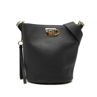 Salvatore Ferragamo EZ-21-2892 Shoulder Bag