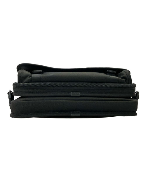 tumi briefcase side view