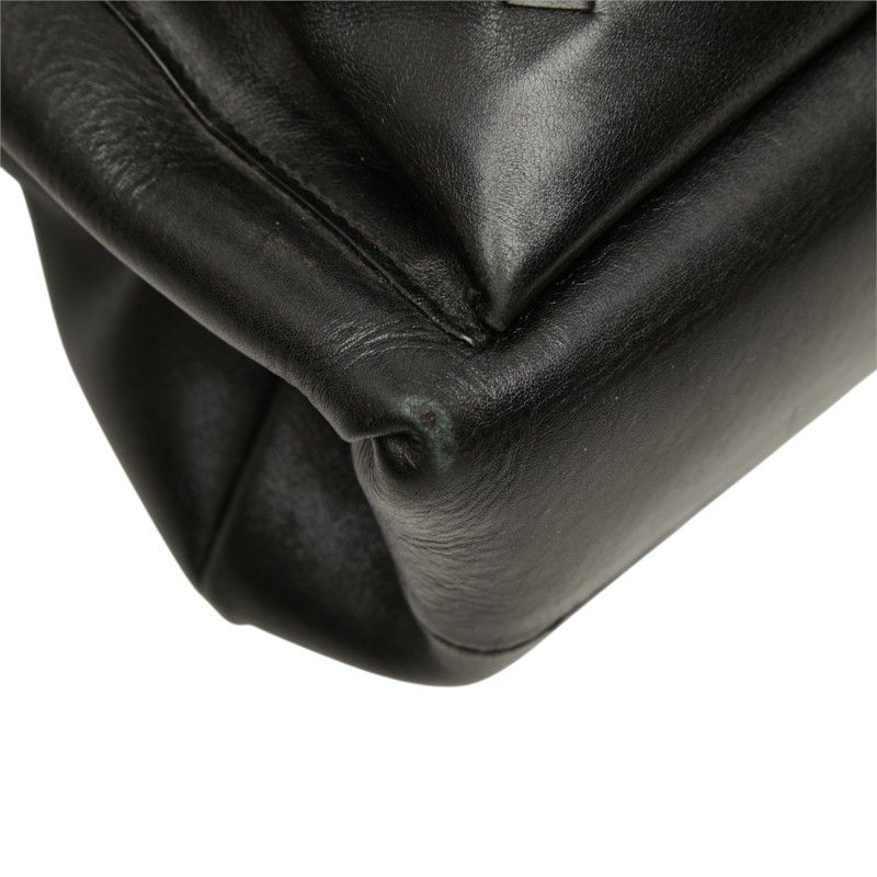 bottega veneta briefcase accessories included