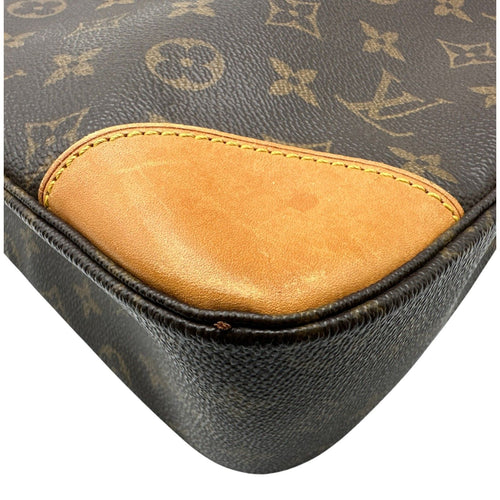 louis vuitton m51265 shoulder bag interior details