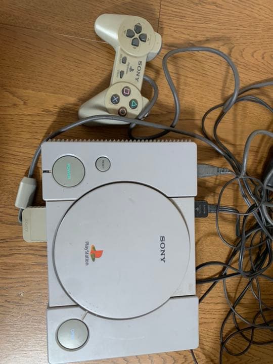 Sony SCPH-7000 Video Game Console