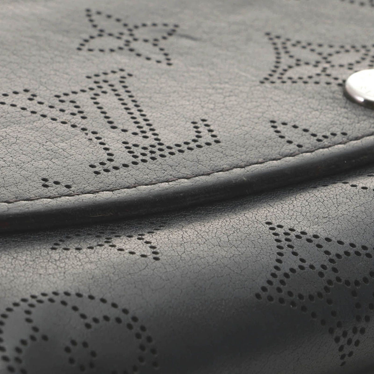 louis vuitton m60143 wallet side view