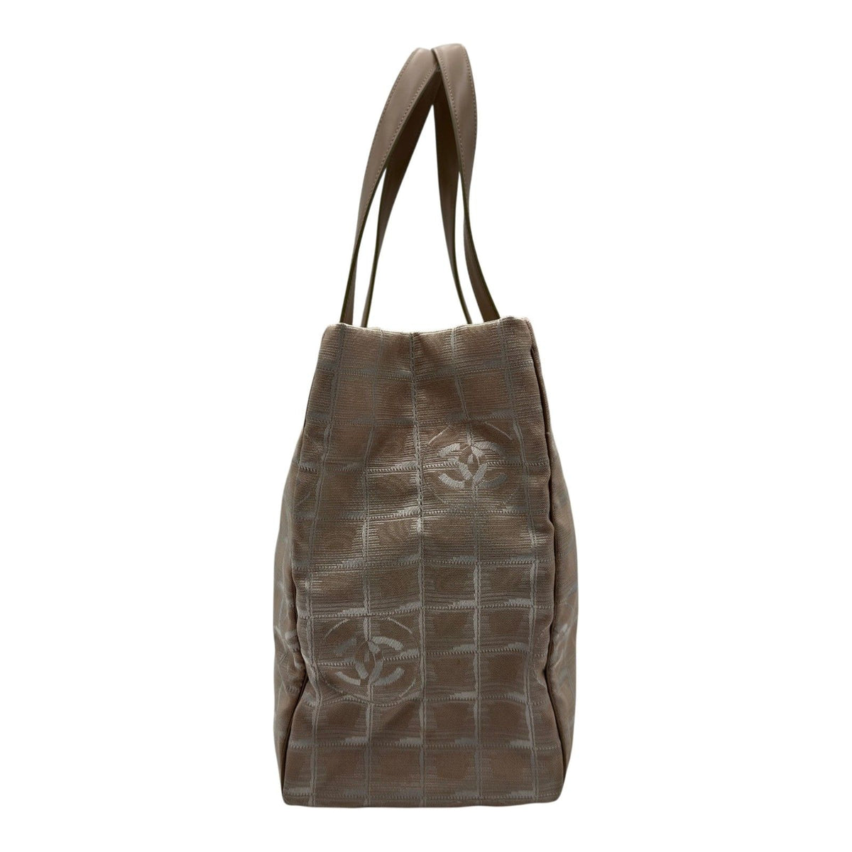 chanel a15991 beige tote bag side view