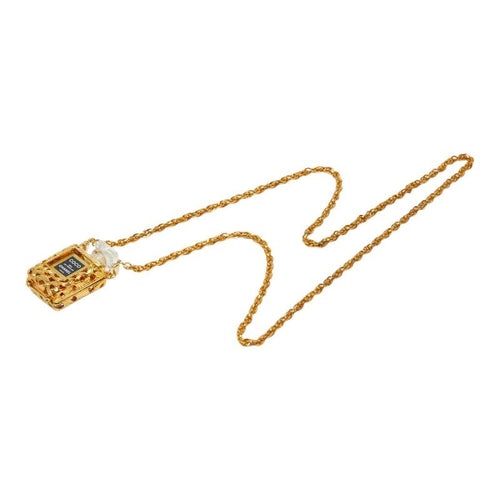 chanel necklace side view