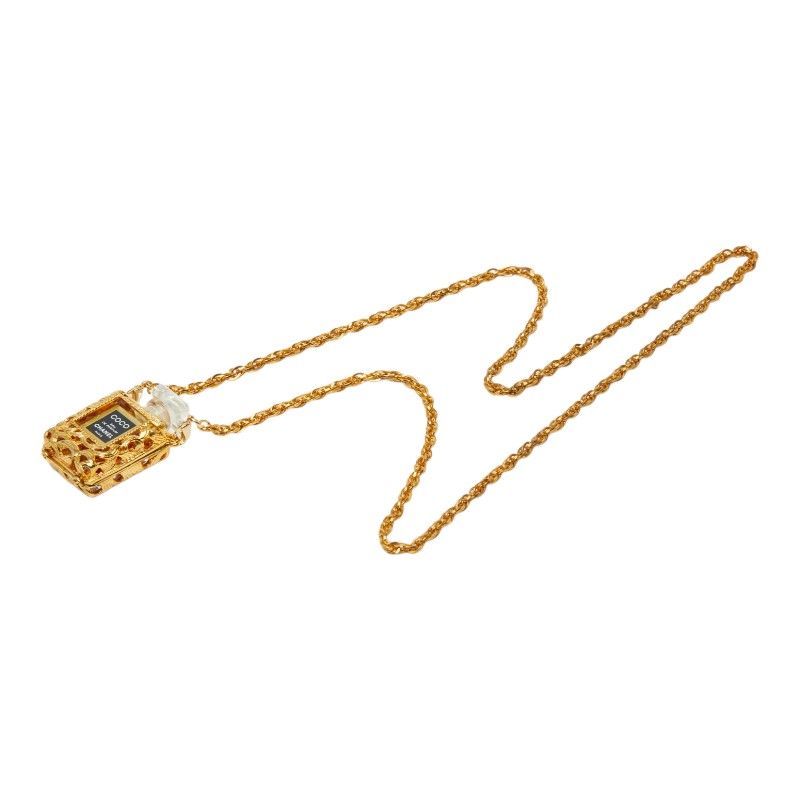 chanel necklace side view