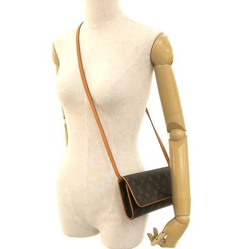 louis vuitton m51852 shoulder bag markings and labels