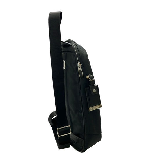 tumi shoulder bag rear view