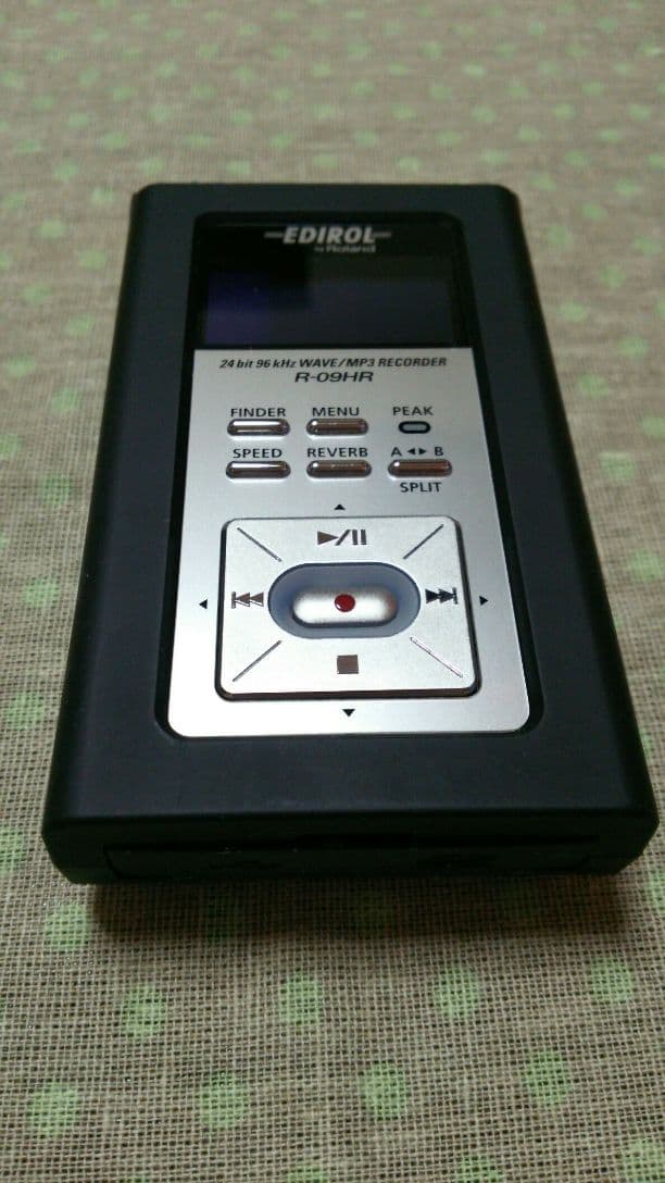 Roland R-09HR Audio Recorder