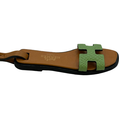 hermes other side view