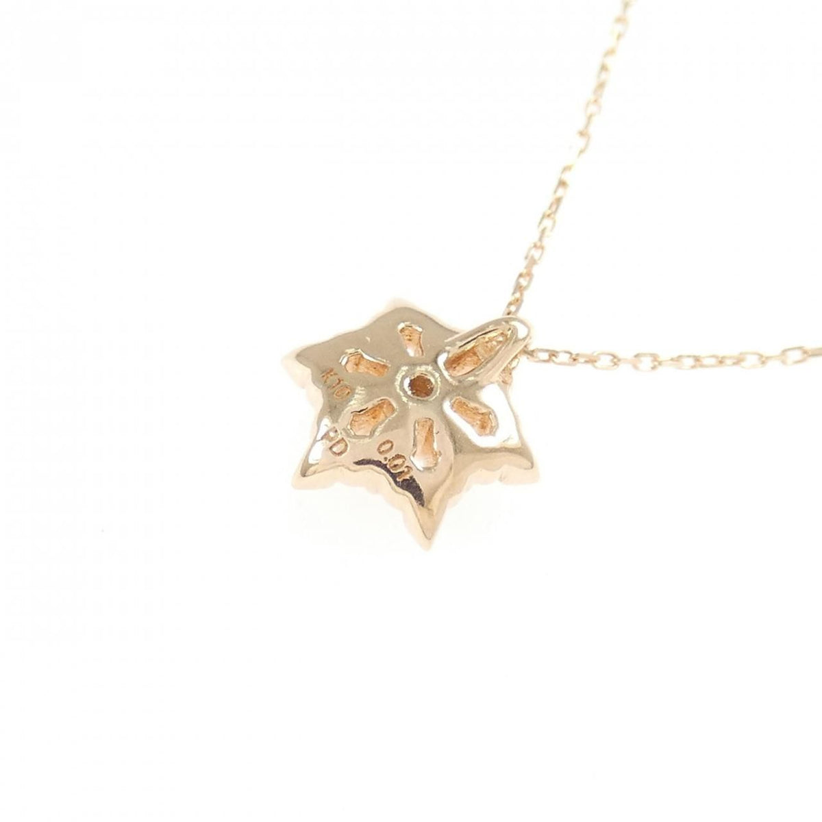 necklace side view