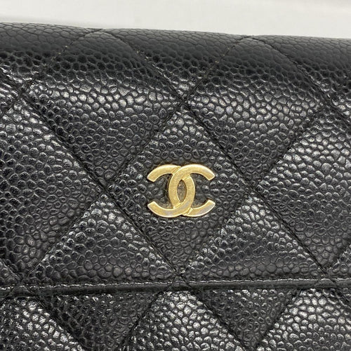 chanel wallet interior details