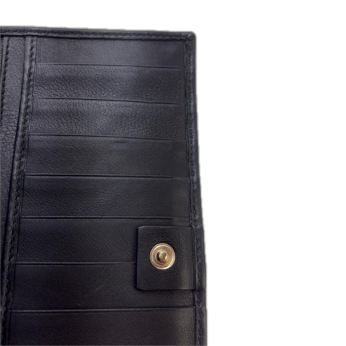 gucci wallet accessories included