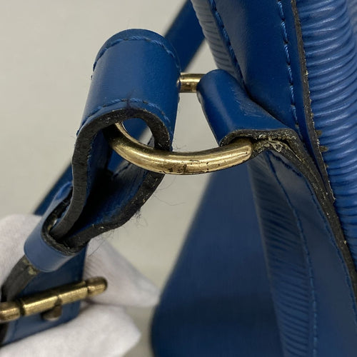 louis vuitton m44105 shoulder bag functional details