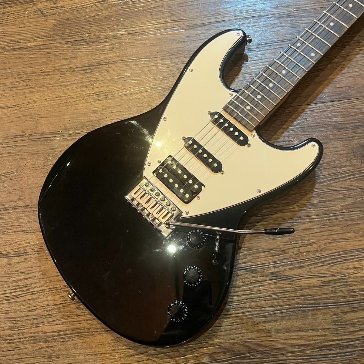 greco ws-bg101 black electric guitar rear view
