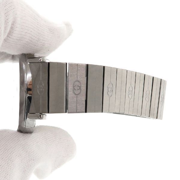 gucci ya157401 watch interior details