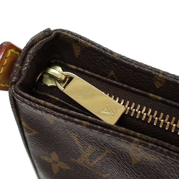 louis vuitton m51146 shoulder bag interior details
