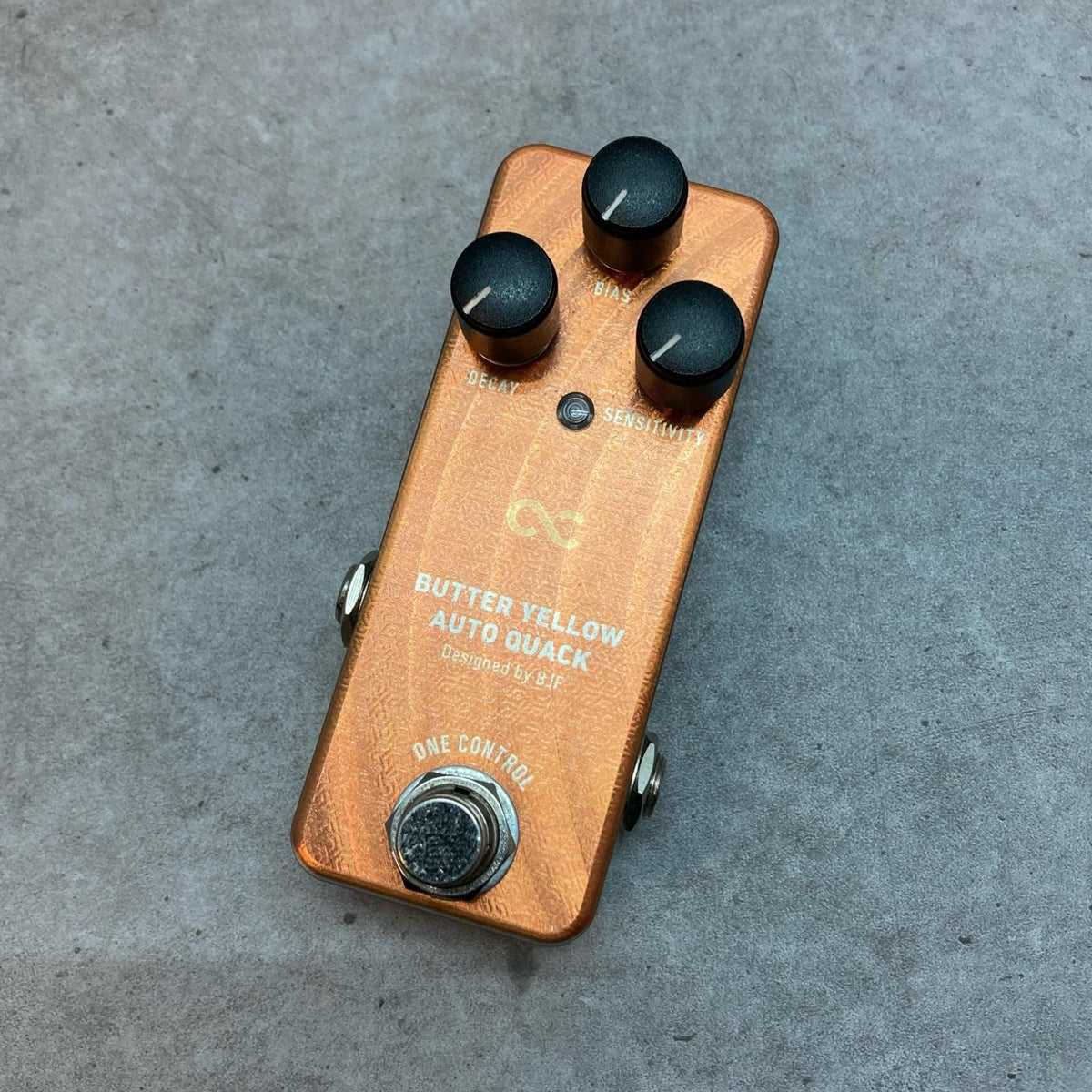 yellow guitar effector