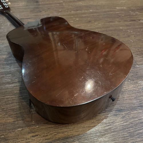 yamaha fg-110 red acoustic guitar interior details