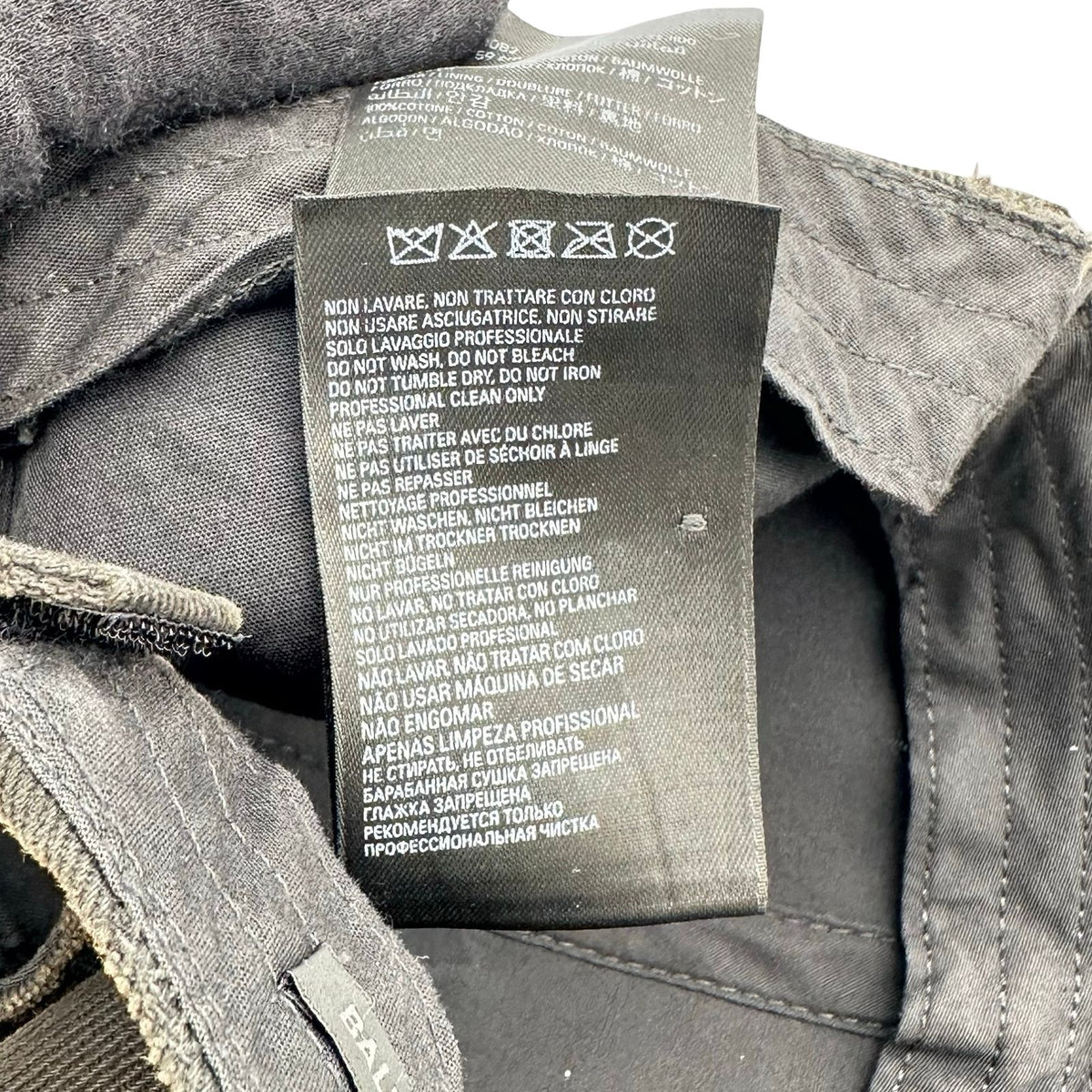 balenciaga hat markings and labels
