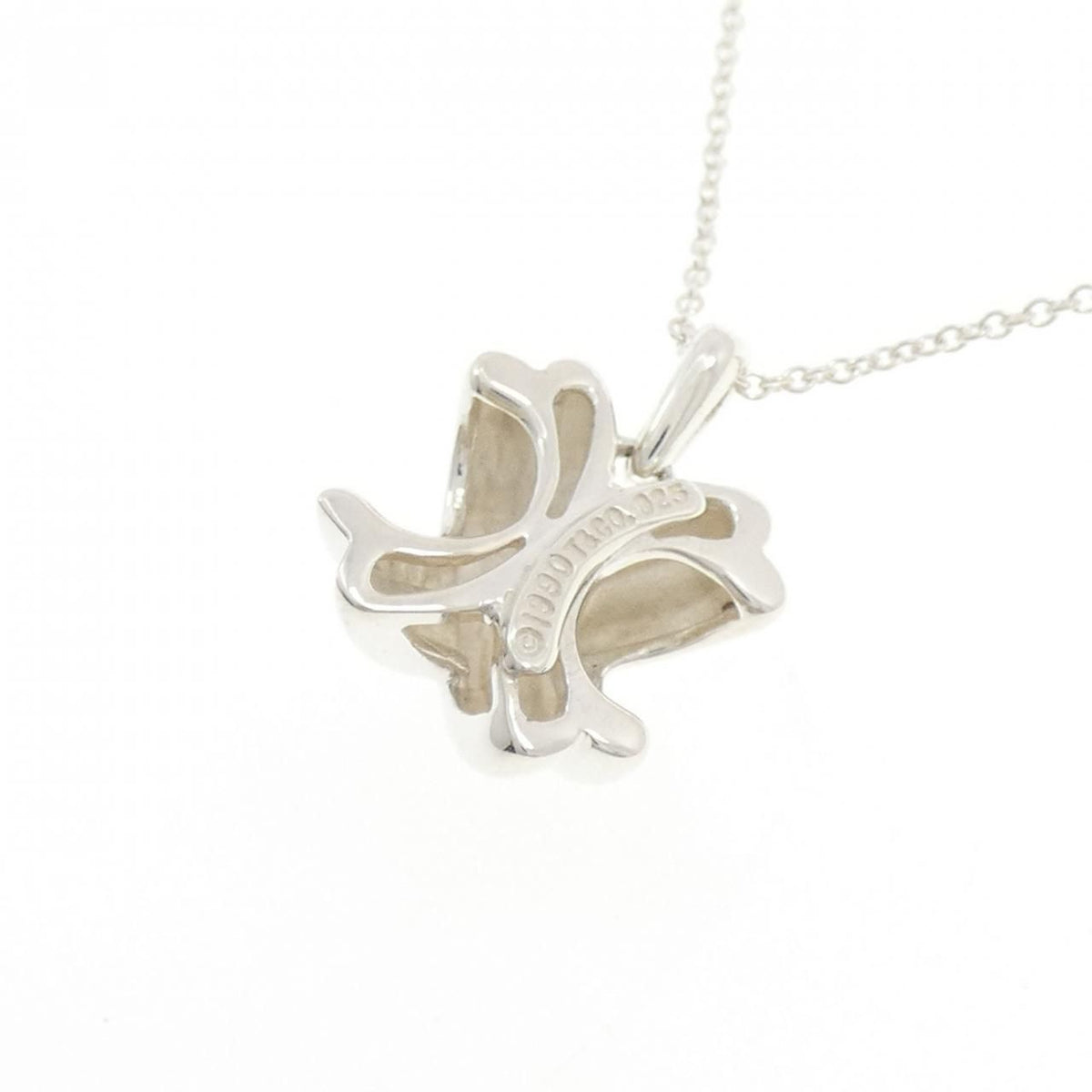 tiffany necklace side view