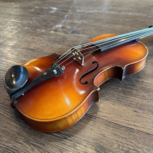 suzuki no.105 string instrument front view