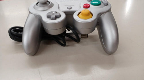 nintendo dol-001 video game console markings and labels