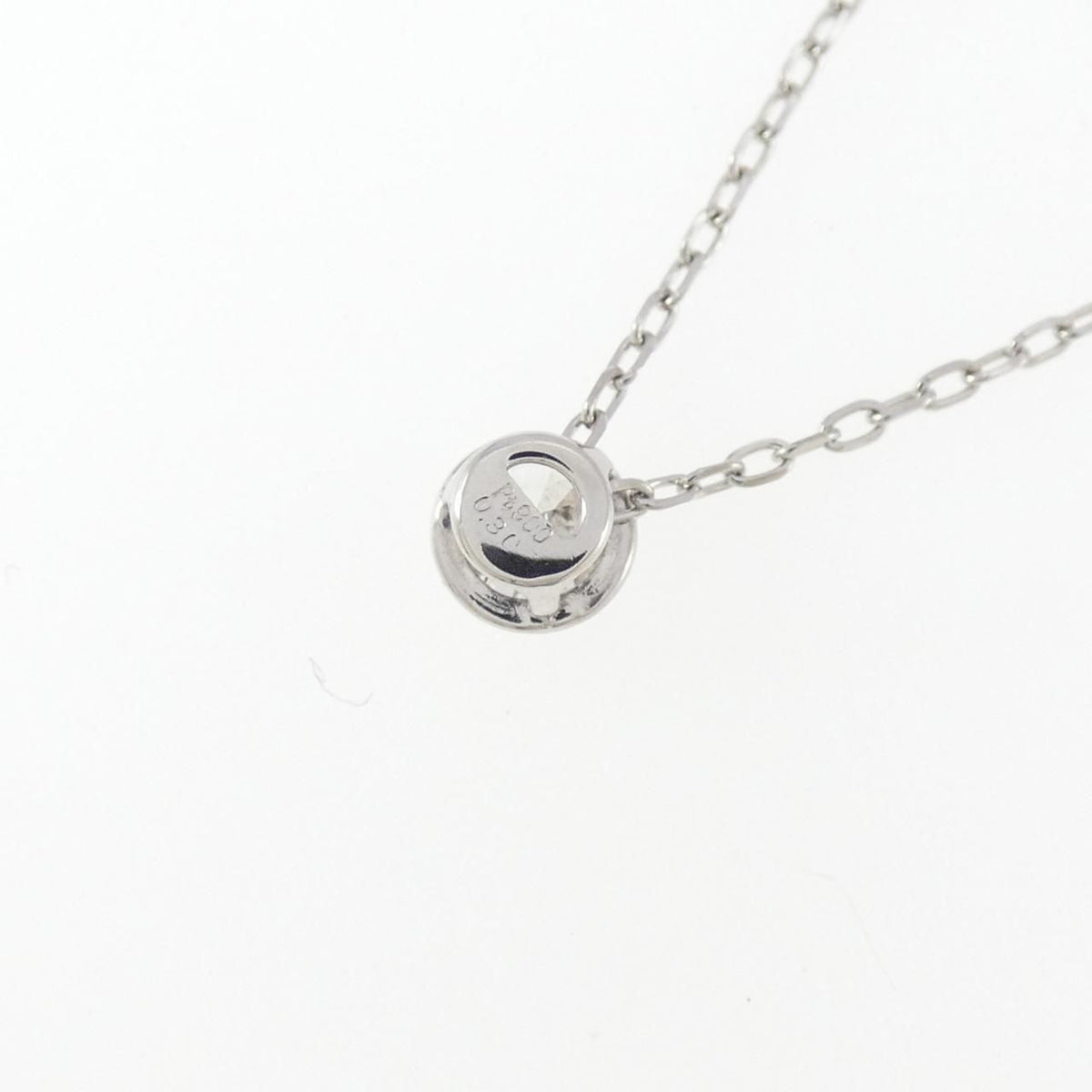 necklace side view