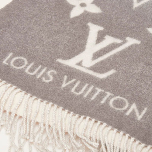 louis vuitton m70868 scarf rear view