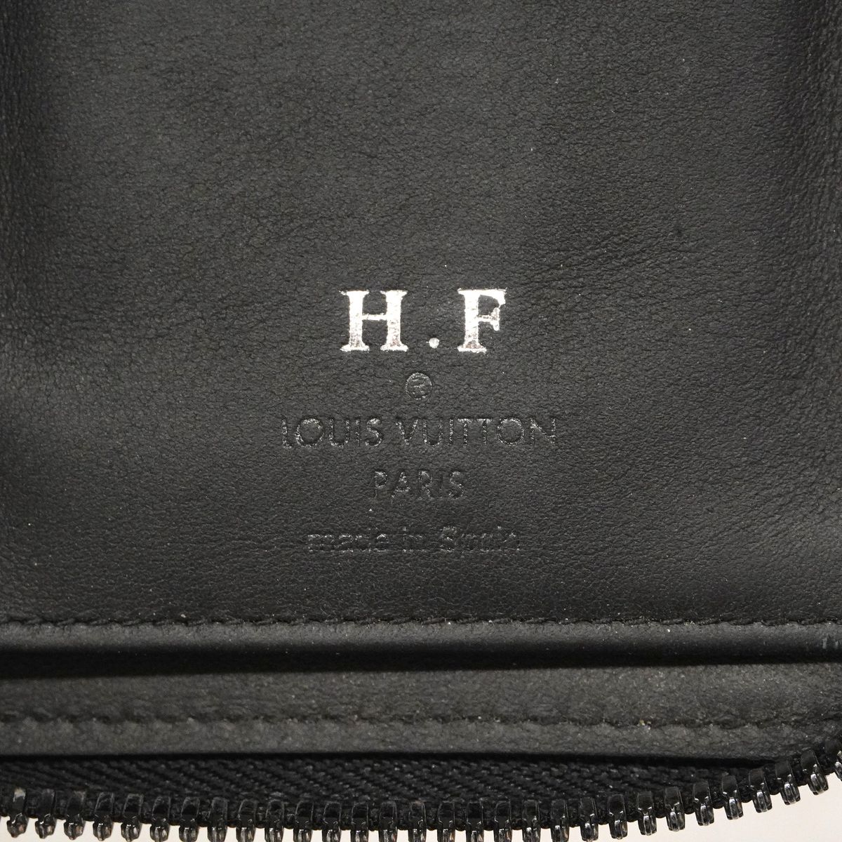 louis vuitton m62902 wallet accessories included