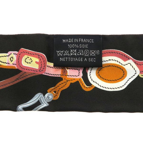 hermes scarf interior details