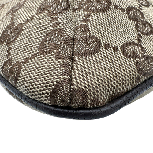 gucci beige shoulder bag interior details