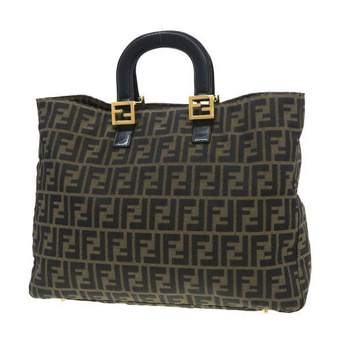 fendi pouch / clutch