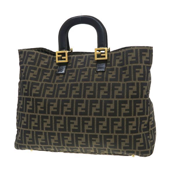 fendi pouch / clutch
