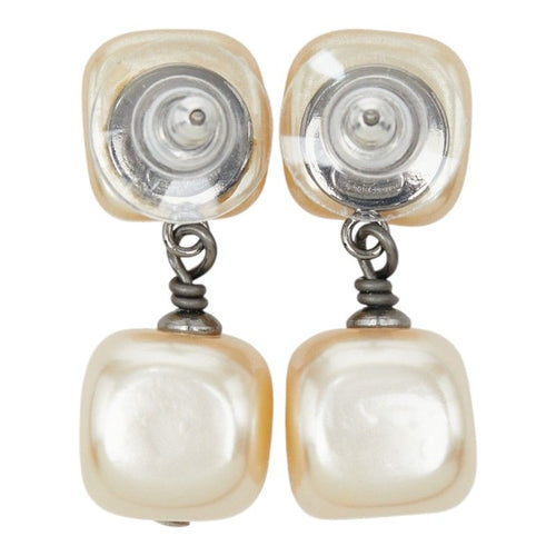 chanel earrings rear view